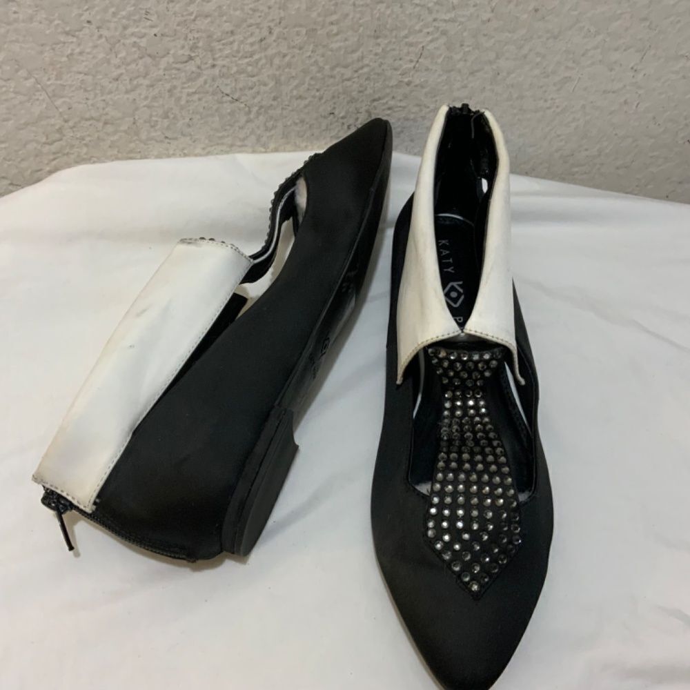 Katy Perry Tuexudo shoes black white flats women’s 9 M - Picture 3 of 11